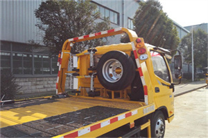 自贡附近汽车搭电救援电话